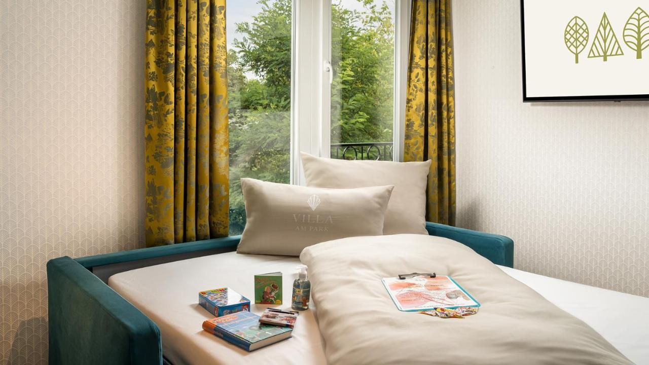Parkhotel Landau ลันเดาอินแดร์ฟัลซ์ ภายนอก รูปภาพ