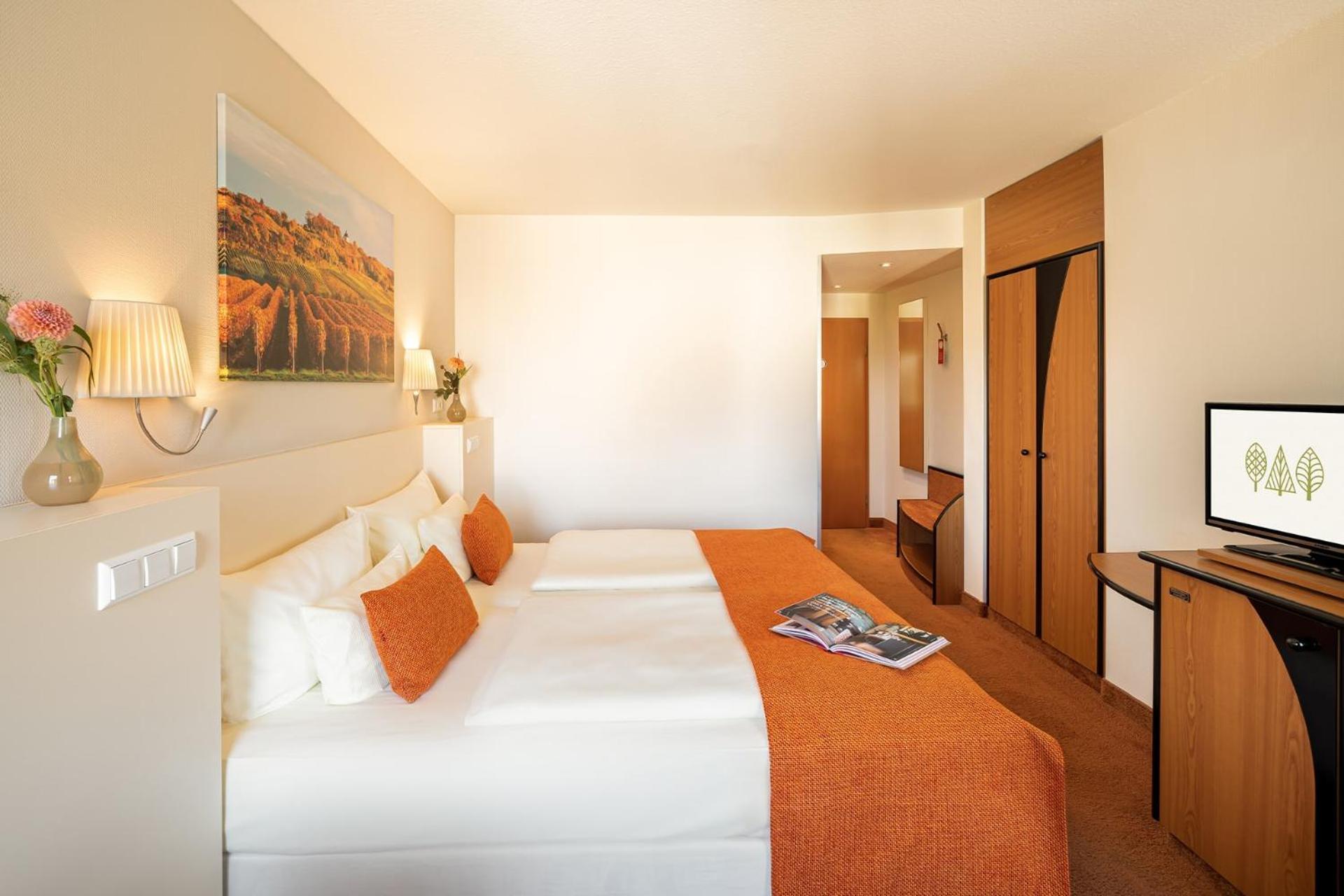 Parkhotel Landau ลันเดาอินแดร์ฟัลซ์ ภายนอก รูปภาพ