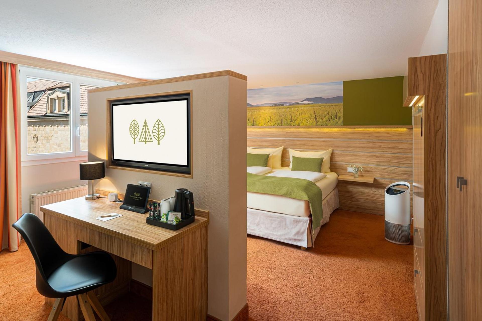 Parkhotel Landau ลันเดาอินแดร์ฟัลซ์ ภายนอก รูปภาพ