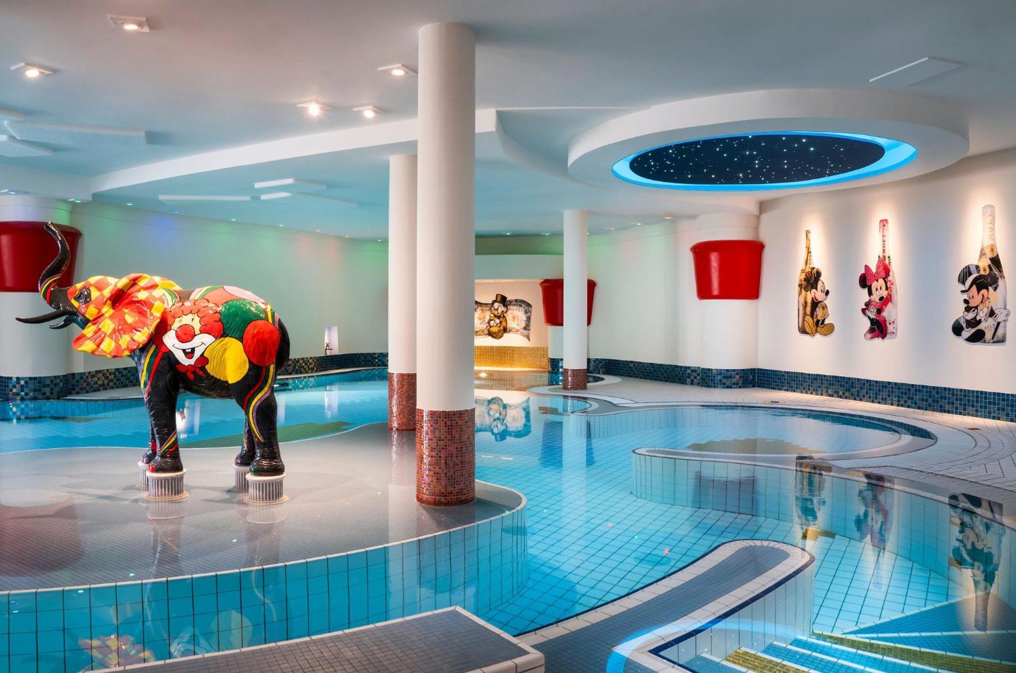 Parkhotel Landau ลันเดาอินแดร์ฟัลซ์ ภายนอก รูปภาพ